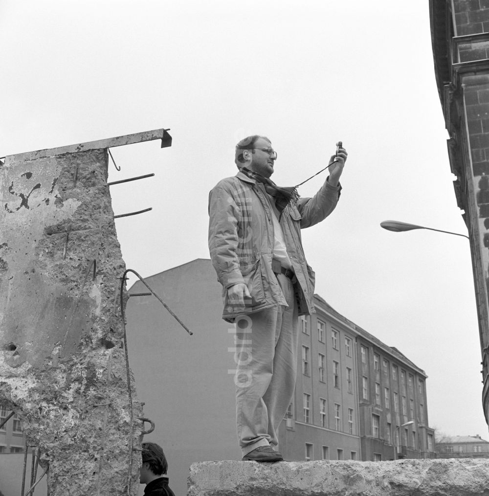 Berlin: Abriss der Mauer in Berlin