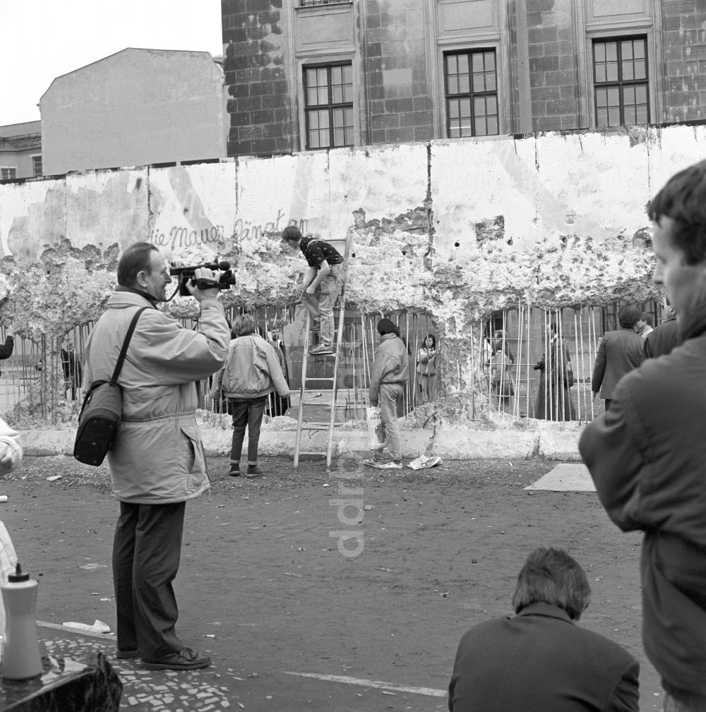 DDR-Bildarchiv: Berlin - Abriss der Mauer in Berlin