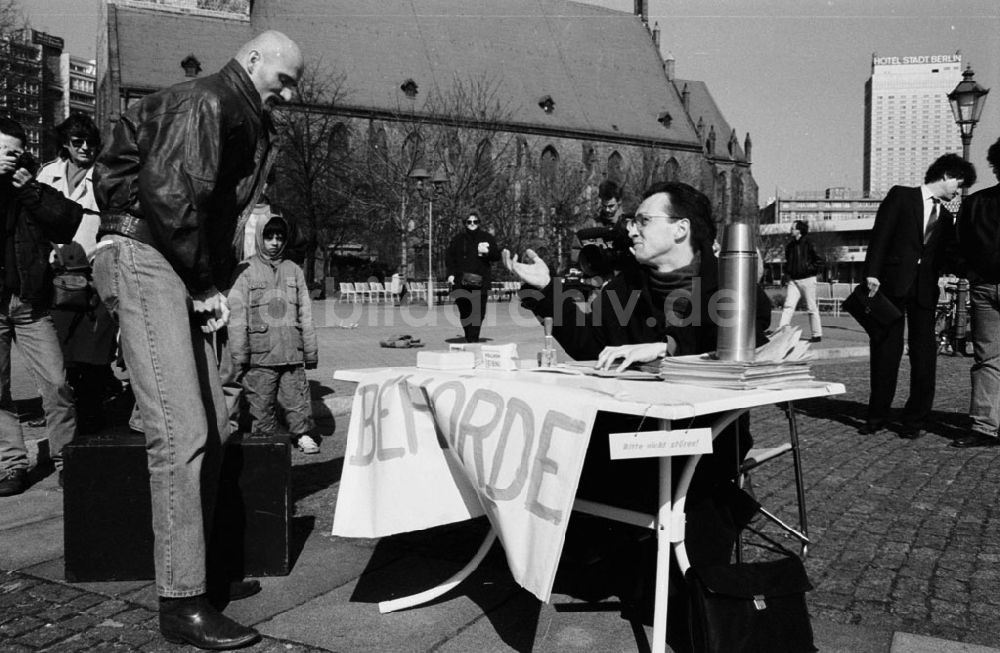 DDR-Bildarchiv: - Aids-Demo auf dem Alex Umschlagnummer: 7310