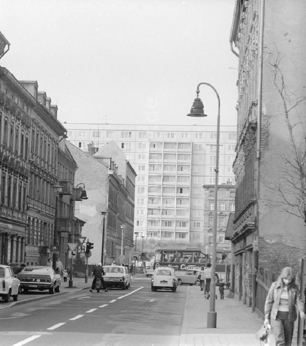 DDR-Fotoarchiv: Berlin - Altbauten in der Robert-Uhrig-Straße in Berlin - Lichtenberg, in Berlin der ehemaligen Hauptstadt der DDR, Deutsche Demokratische Republik