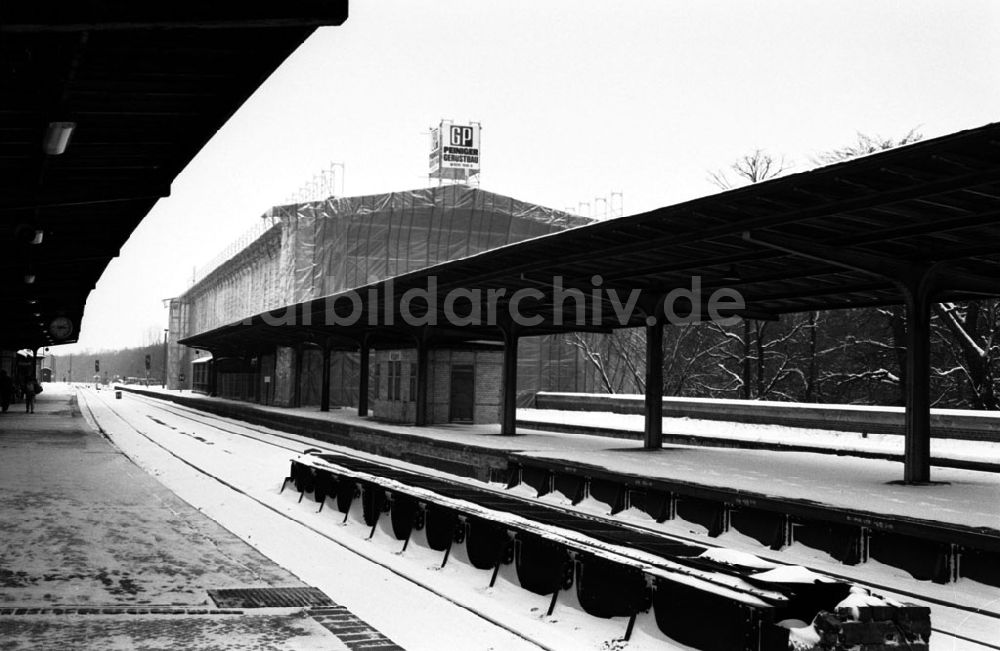 DDR-Fotoarchiv: - Aufnahmen vom Kaiserbahnhof in Wildpark Umschlagnummer: 7180