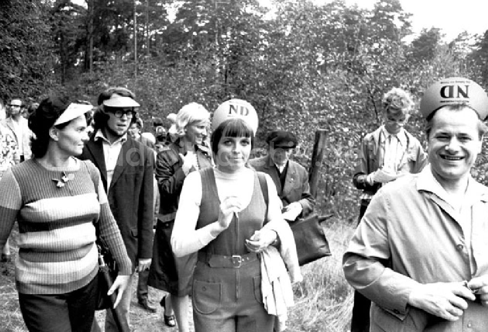 Berlin: August 1973 ND Orientierungswanderung mit Bildern vom Start, der