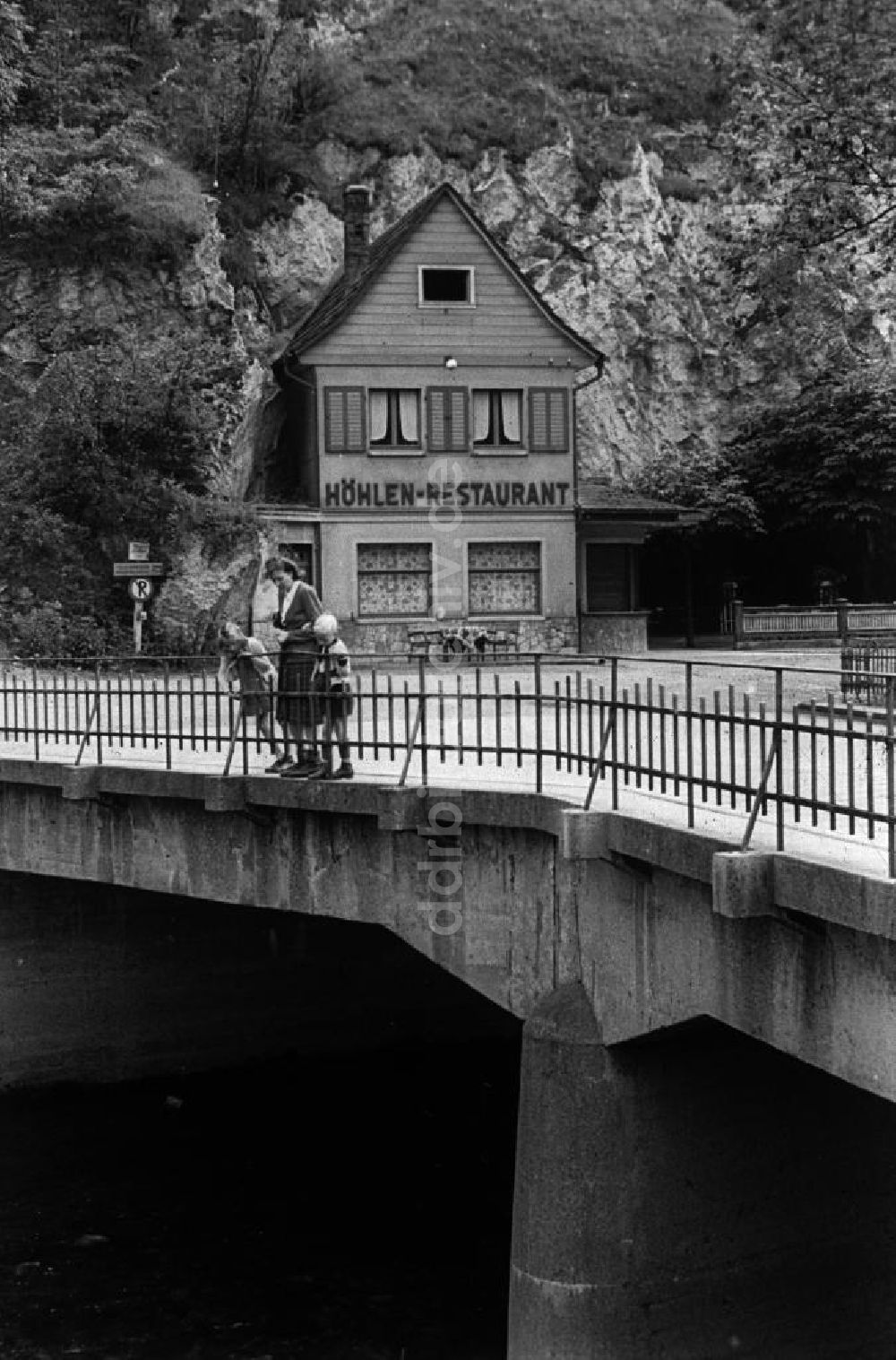 DDR-Bildarchiv: Elbingerode OT Rübeland - Ausflug in den Harz 1948