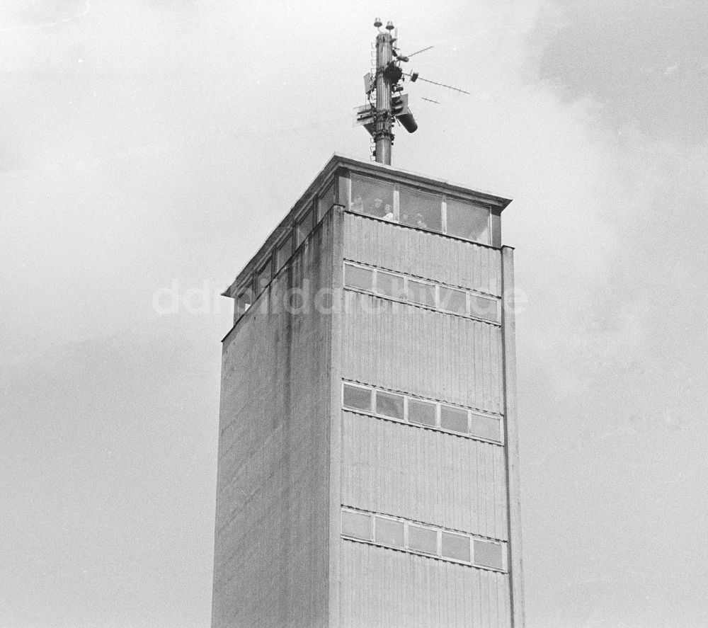 DDR-Fotoarchiv: Oberwiesenthal - Aussichtsturm am Fichtelberghaus in Oberwiesenthal in Sachsen in der DDR