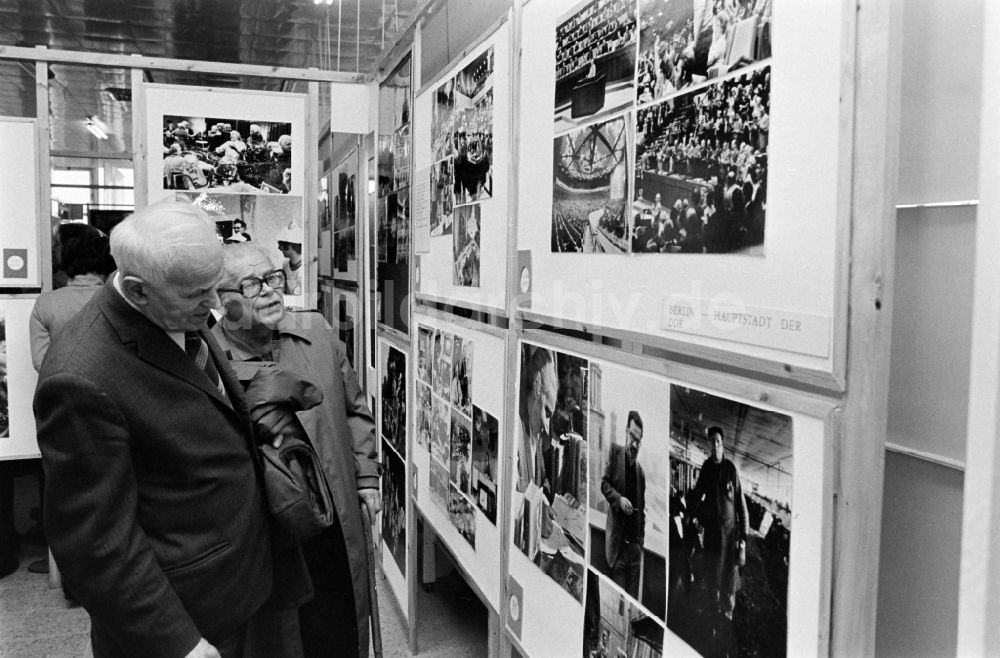 Berlin: Ausstellung Blickpunkt in Berlin in der DDR