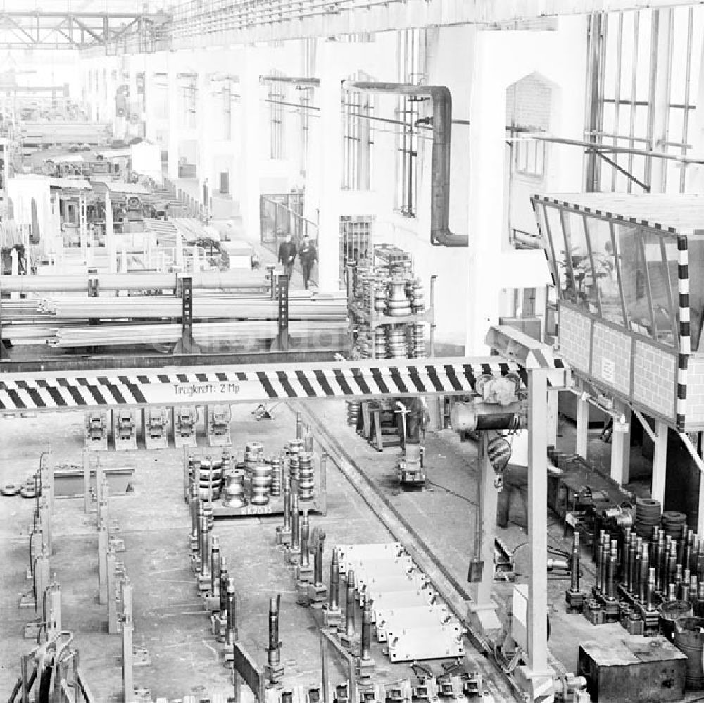 DDR-Fotoarchiv: Finow - Automatisierung im Walzwerk Finow