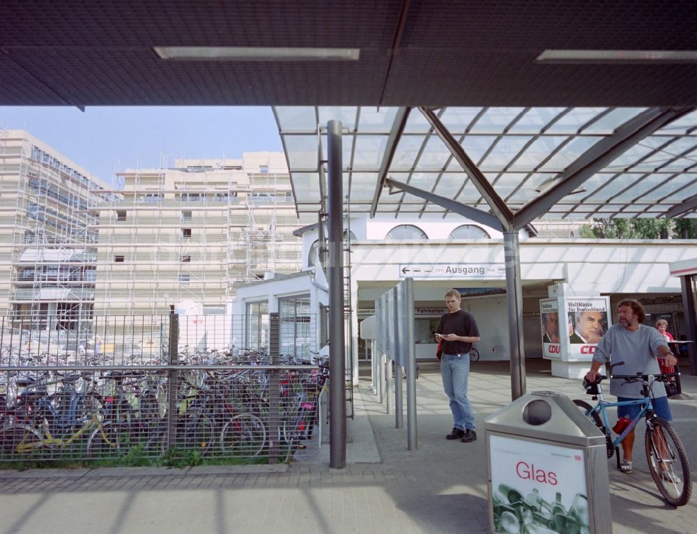 DDR-Fotoarchiv: Potsdam - Bahnhofsgebäude des S-Bahnhofes Potsdam-Stadt im Ortsteil Innenstadt in Potsdam in Brandenburg in der DDR