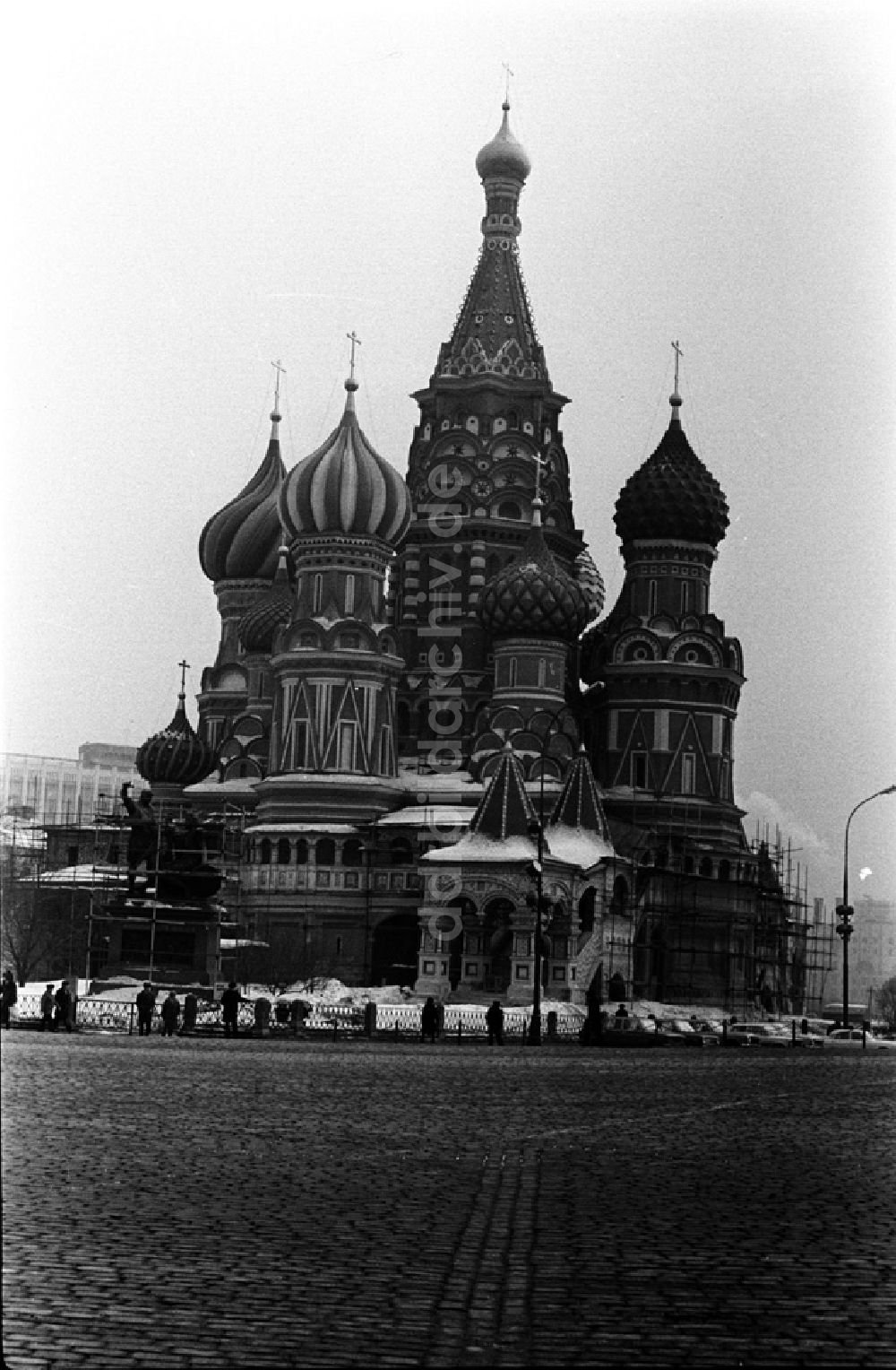 DDR-Bildarchiv: Moskau - Basilius-Kathedrale / Kathedrale des Basilius des Glückseligen / Maria-Schutz-und-Fürbitte-Kathedrale am Graben in Moskau