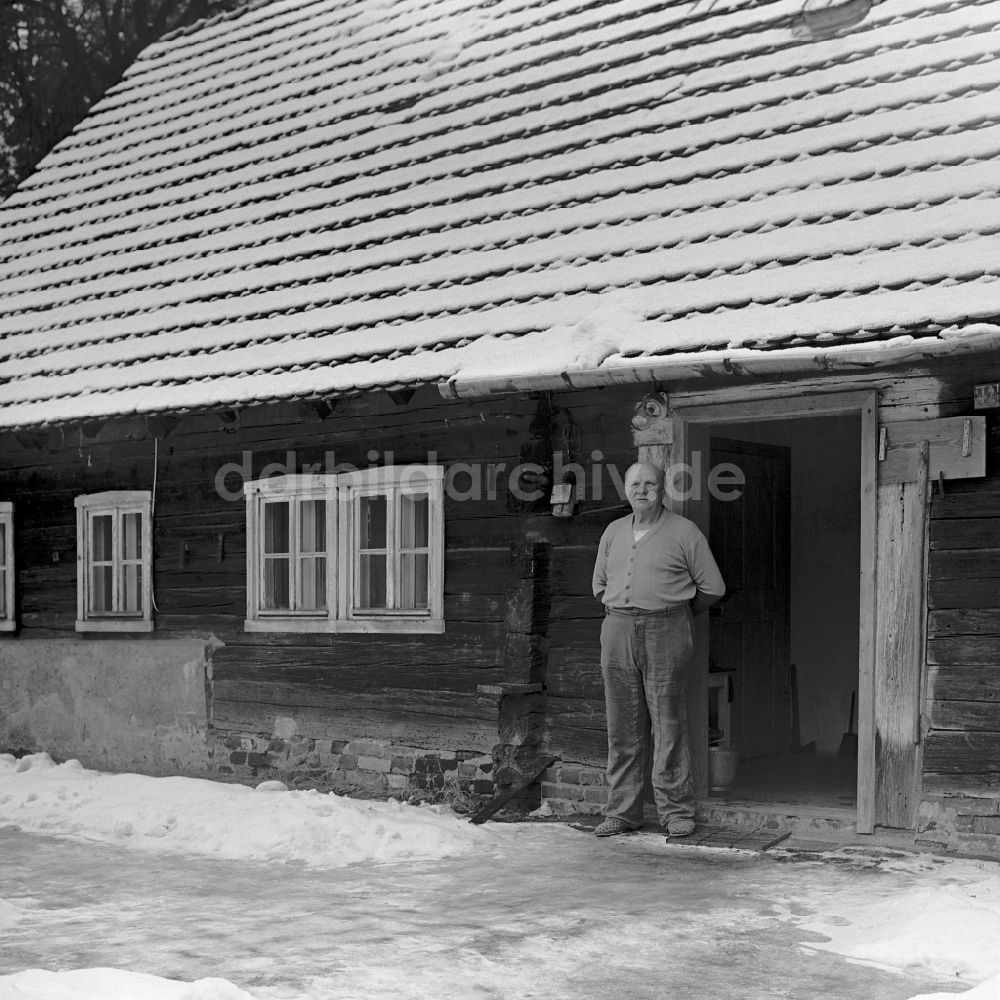 DDR-Fotoarchiv: Weißkeißel - Bauernhaus - Fassade in Weißkeißel in der DDR