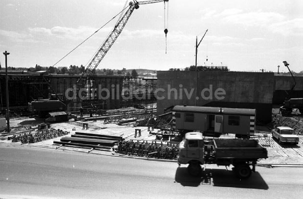 DDR-Bildarchiv: Berlin - Baustelle in Berlin-Marzahn