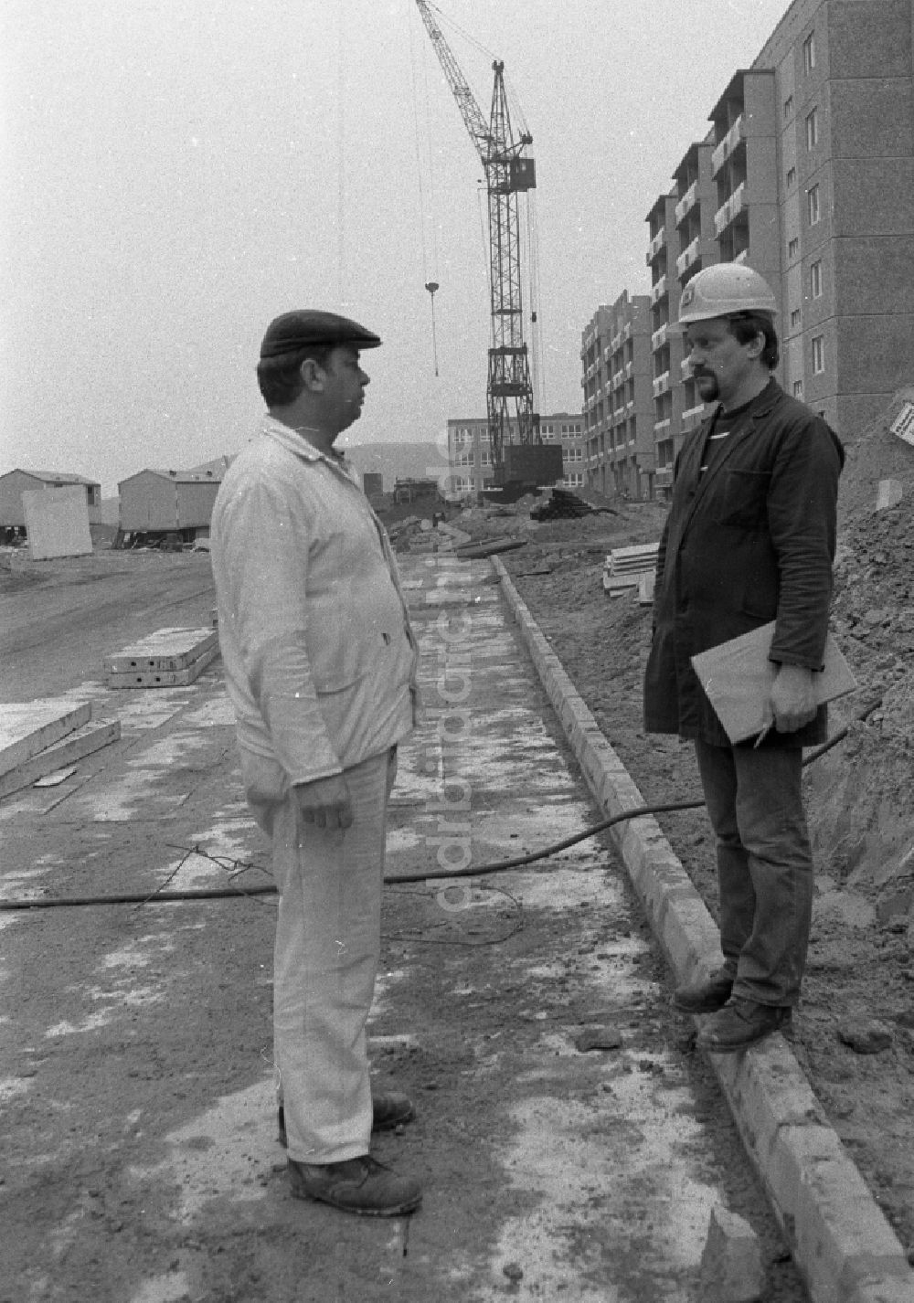 DDR-Fotoarchiv: Berlin - Baustelle zum Neubau von Wohnungen im Ortsteil Marzahn in Berlin in der DDR