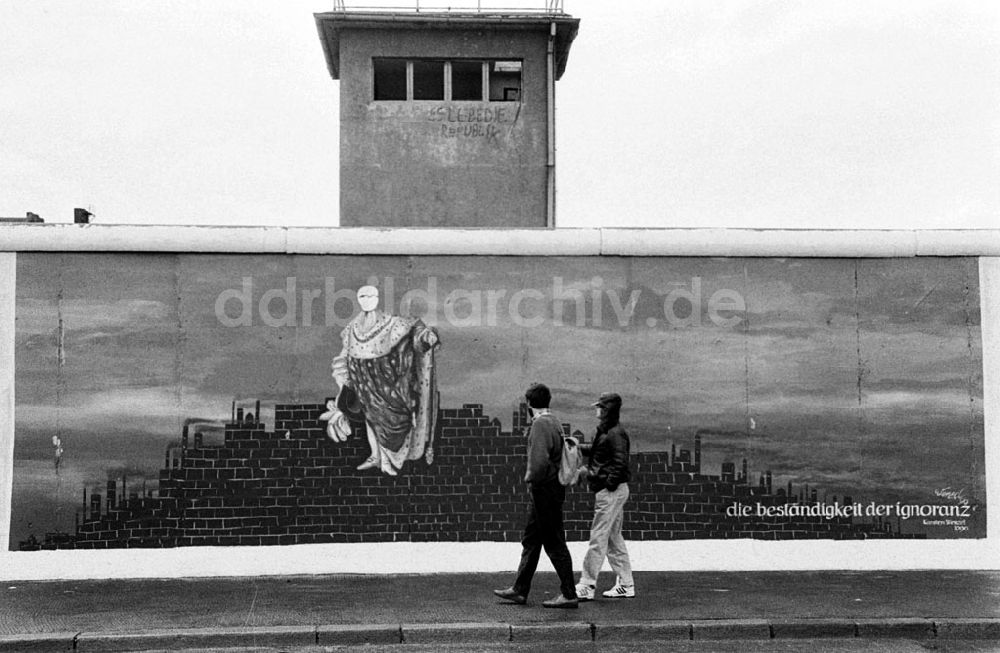 Berlin: Berlin Mauerbilder 21.09.90 Foto: ND/Lange Umschlagnummer: 1211