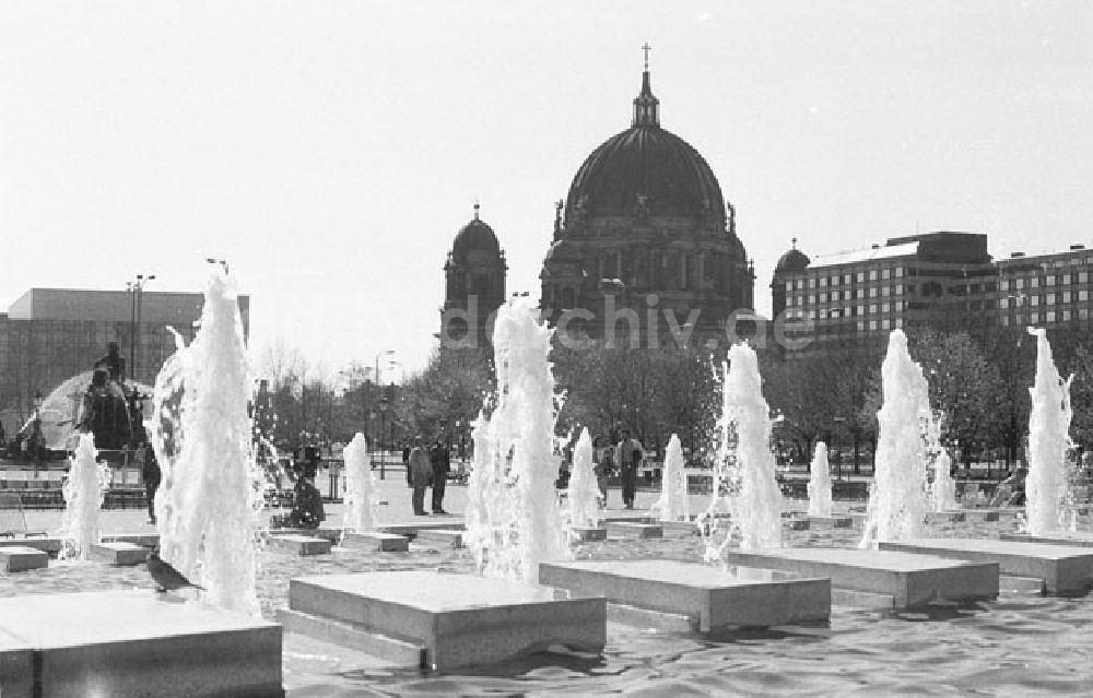 DDR-Fotoarchiv: Berlin - Mitte - Berlin Mitte - Stadtzentrum Foto: Lenke Nr.: 439