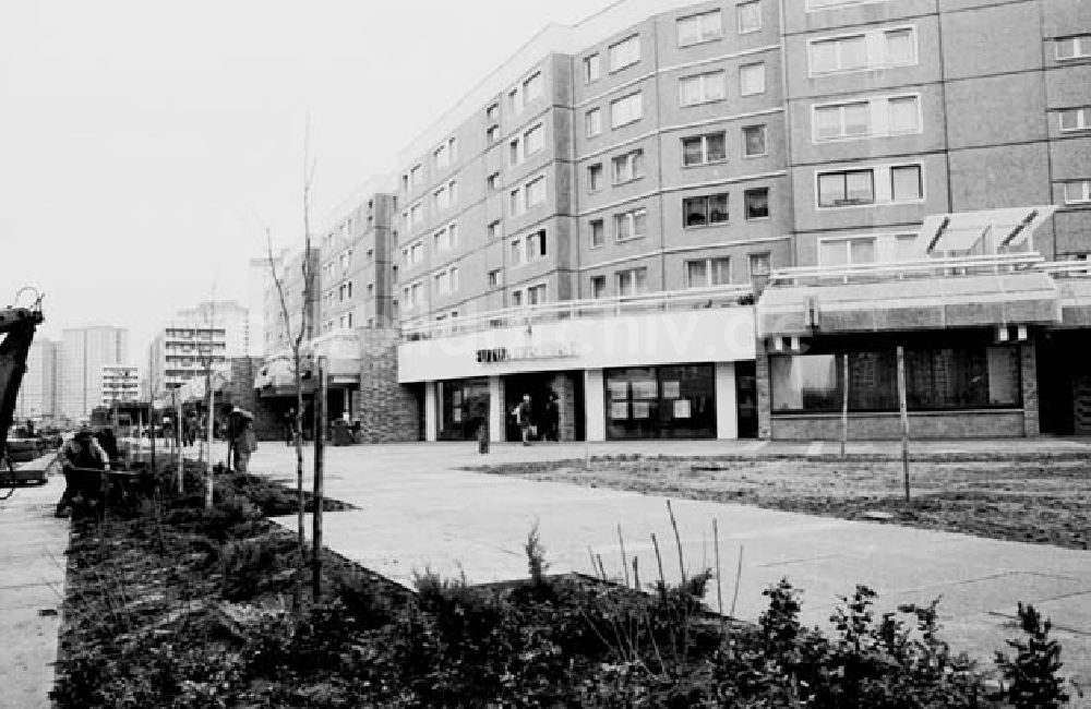 DDR-Bildarchiv: Berlin - 16.12.1986 Berlin Neubau Marzahn und Mitte.