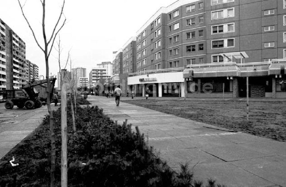 DDR-Fotoarchiv: Berlin - 16.12.1986 Berlin Neubau Marzahn und Mitte.