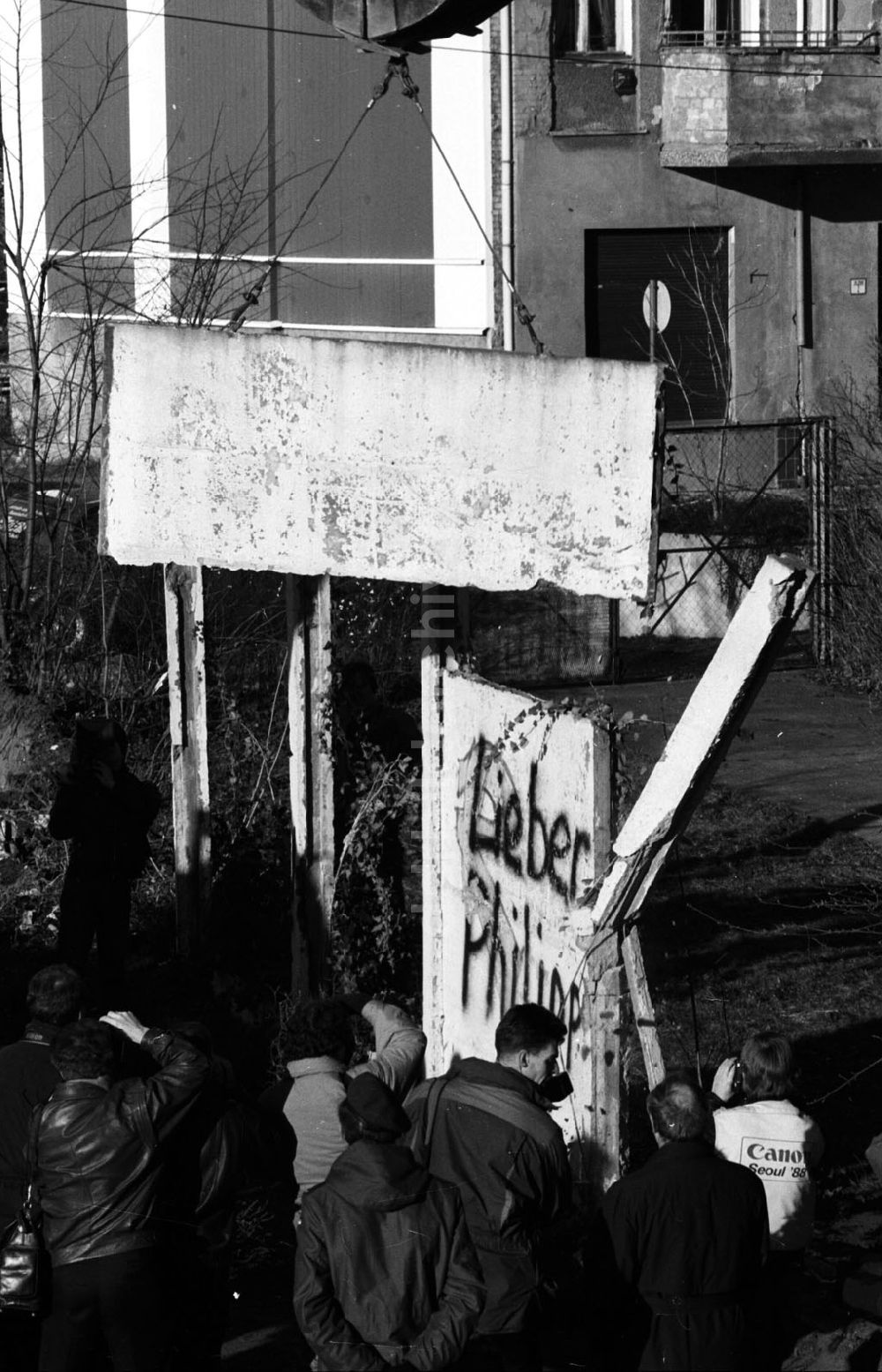 DDR-Fotoarchiv: Berlin-Pankow - Berlin Pankow Abriß letzter innerstädtischer Mauersegmente in Berlin Provinzstr Pankow 30