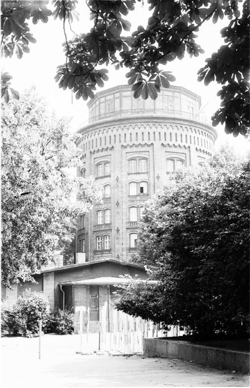 DDR-Fotoarchiv: Berlin - Berlin Rund um den Wasserturm Prenzlauerberg Foto: Bonitz Nr.: 633