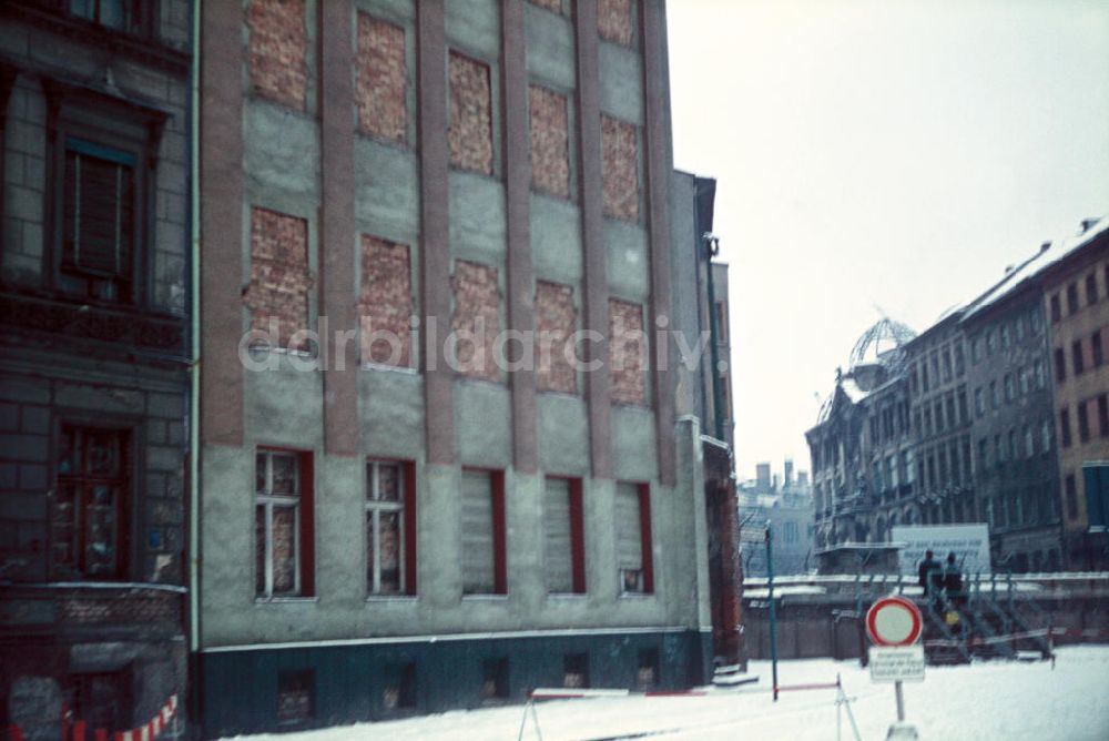 DDR-Fotoarchiv: Berlin - Berliner Mauer - DDR Grenzverlauf an der Luckauer Straße - Berlin Wall