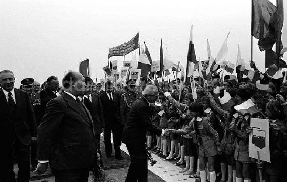 Warschau (Polen): Besuch Honeckers in Polen Umschlagnr.: 563 Foto: Lange