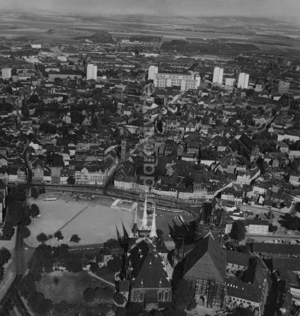 DDR-Bildarchiv: Erfurt - Blick auf die Innenstadt der Stadt Erfurt in Thüringen