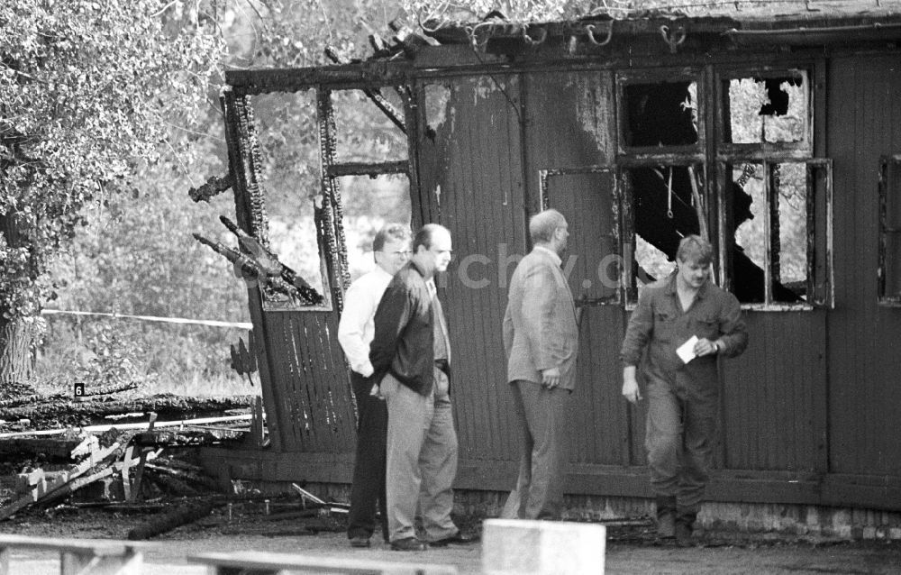 DDR-Bildarchiv: Oranienburg - Brandanschlag auf jüdische Baracke im KZ Sachsenhausen in Oranienburg