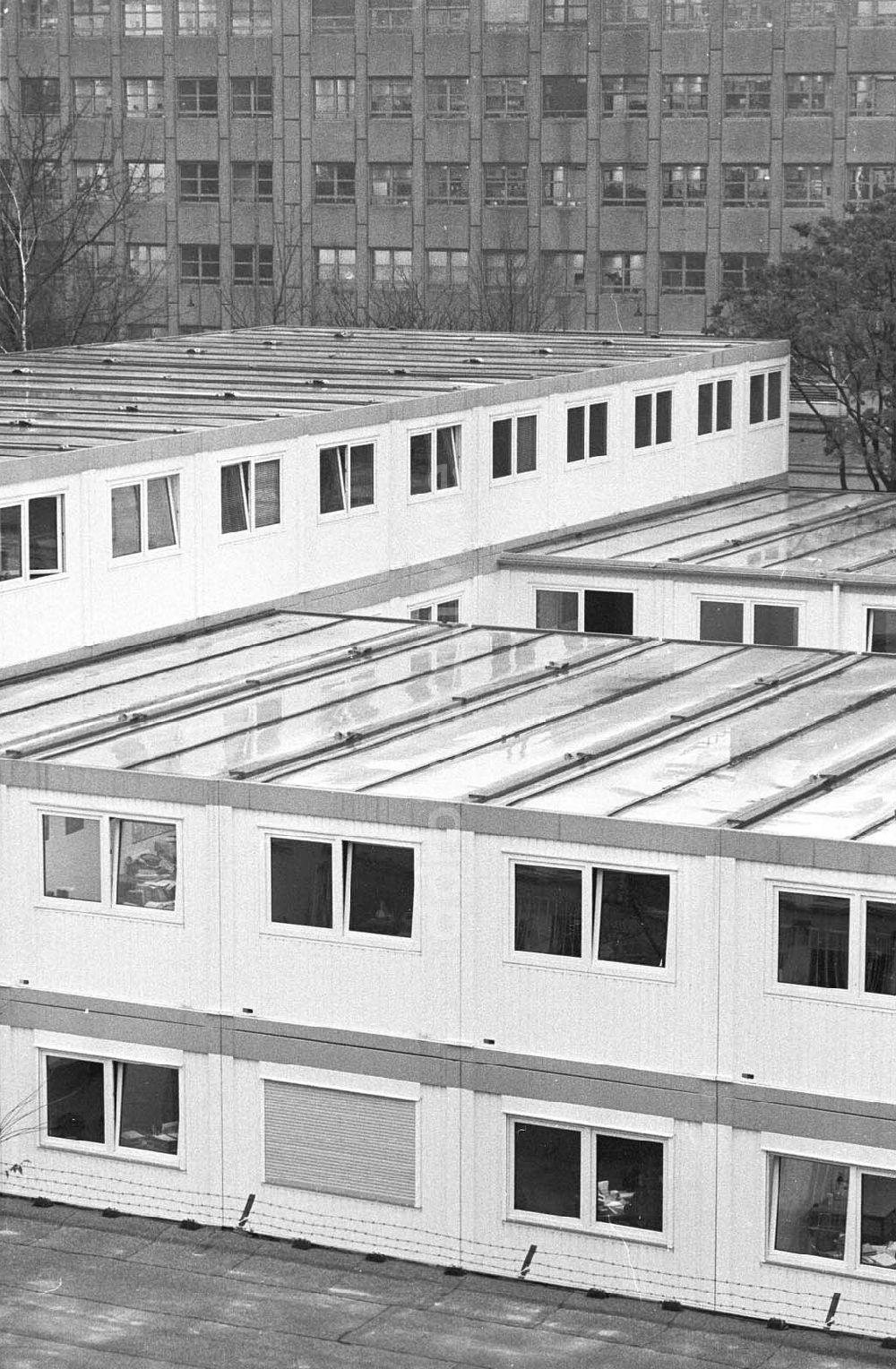 DDR-Bildarchiv: Berlin - Bürocontainersiedlung Berlin Staatsanwaltschaft 23.11.1992