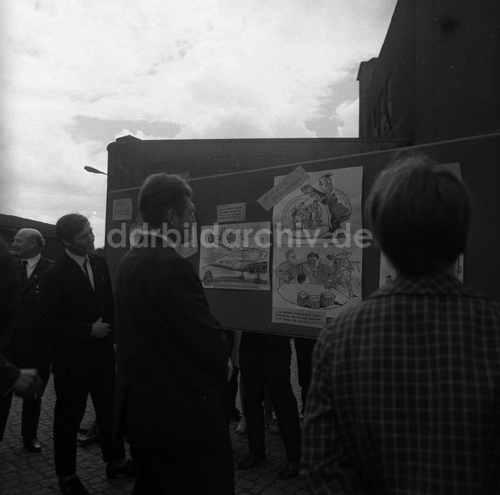DDR-Fotoarchiv: Chemnitz - Chemnitz / Karl-Marx-Stadt Bezirksdelegiertenkonferenz der SED