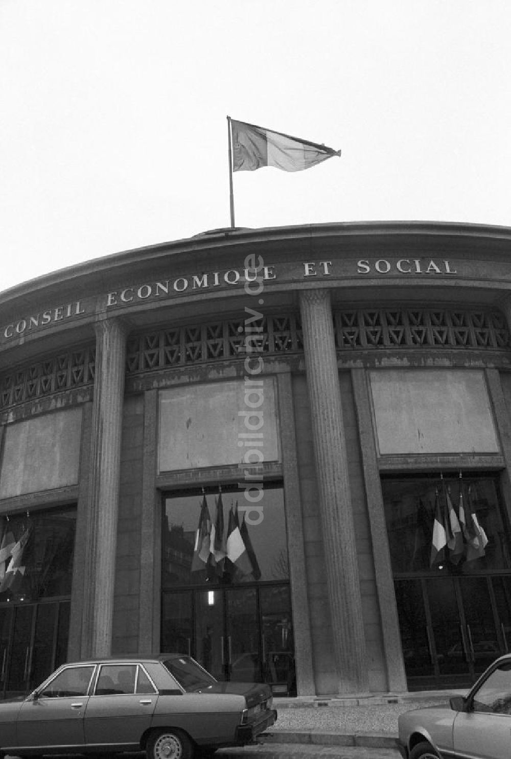 DDR-Fotoarchiv: Paris - Conseil Economique et Sociales (Rat für Wirtschaft und Soziales) in Frankreich-Paris