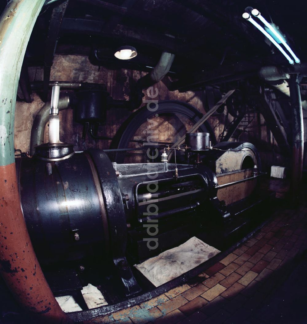 DDR-Fotoarchiv: Oldisleben - Dampfmaschine in der Zuckerfabrik Oldisleben