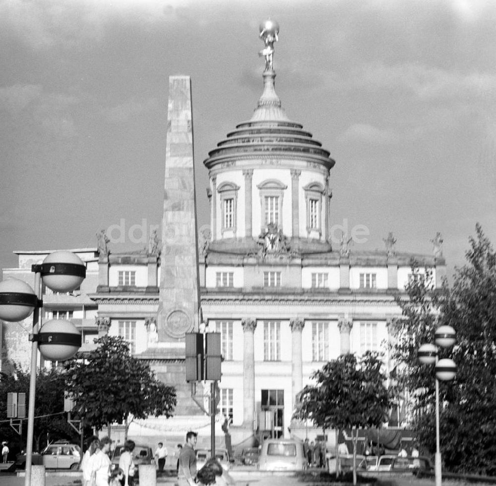 DDR-Bildarchiv: Potsdam - DDR - Altes Rathaus in Potsdam 1985