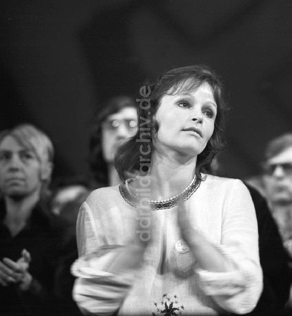 DDR-Bildarchiv: Berlin - DDR - Angelica Domröse und Winfried Glatzeder 1973
