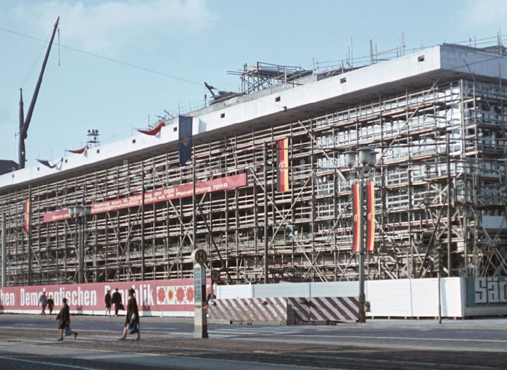 Dresden: DDR - Bau Kulturpalast in Dresden 1968