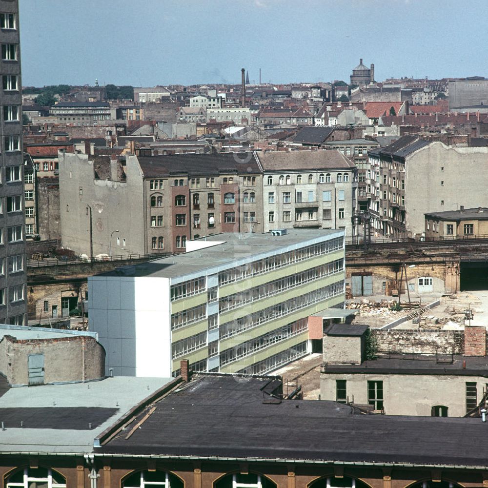 DDR-Fotoarchiv: Berlin - DDR - Berlins neue Mitte 1969