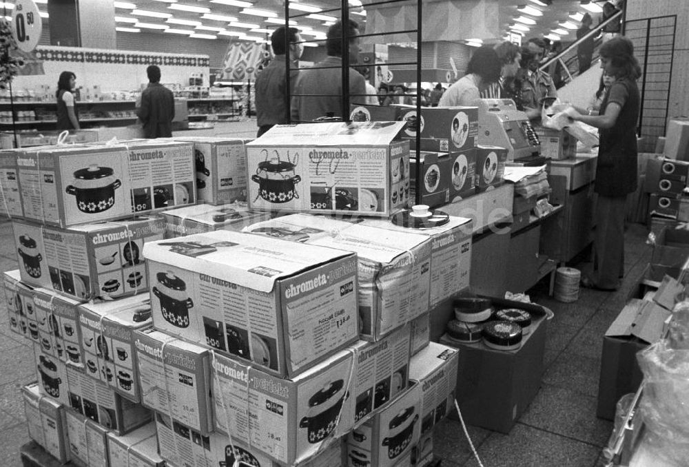 Berlin: DDR - Centrum Warenhaus 1975