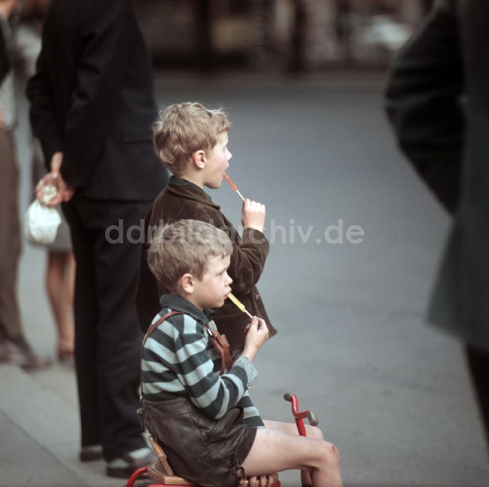 Berlin: DDR - Friedensfahrt Berlin 1968