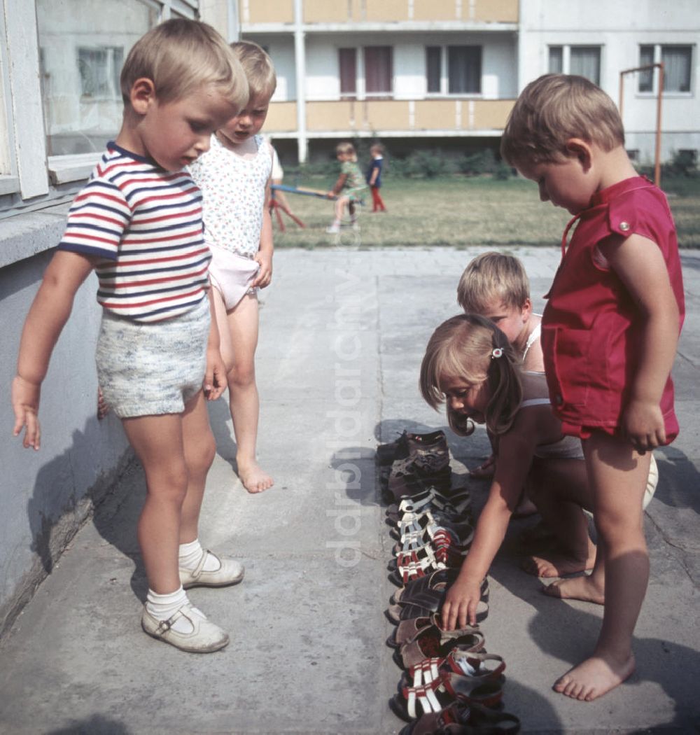 DDR-Fotoarchiv: Halle an der Saale - DDR - Kindergarten Halle-Neustadt 1969