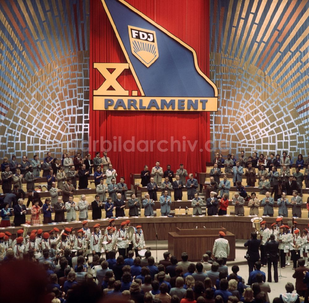 DDR-Bildarchiv: Berlin - DDR - X. Parlament der FDJ 1976