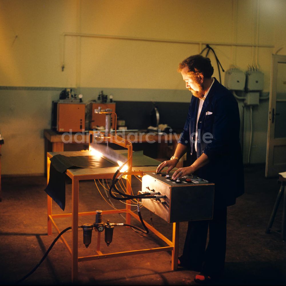 DDR-Fotoarchiv: Halle an der Saale - DDR - Zentralinstitut für Schweißtechnik 1976