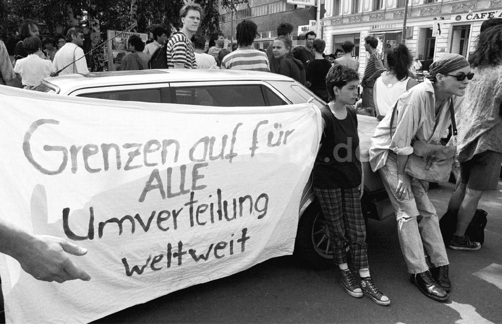 DDR-Fotoarchiv: Berlin - Demonstration Asylrecht der Roma in Berlin