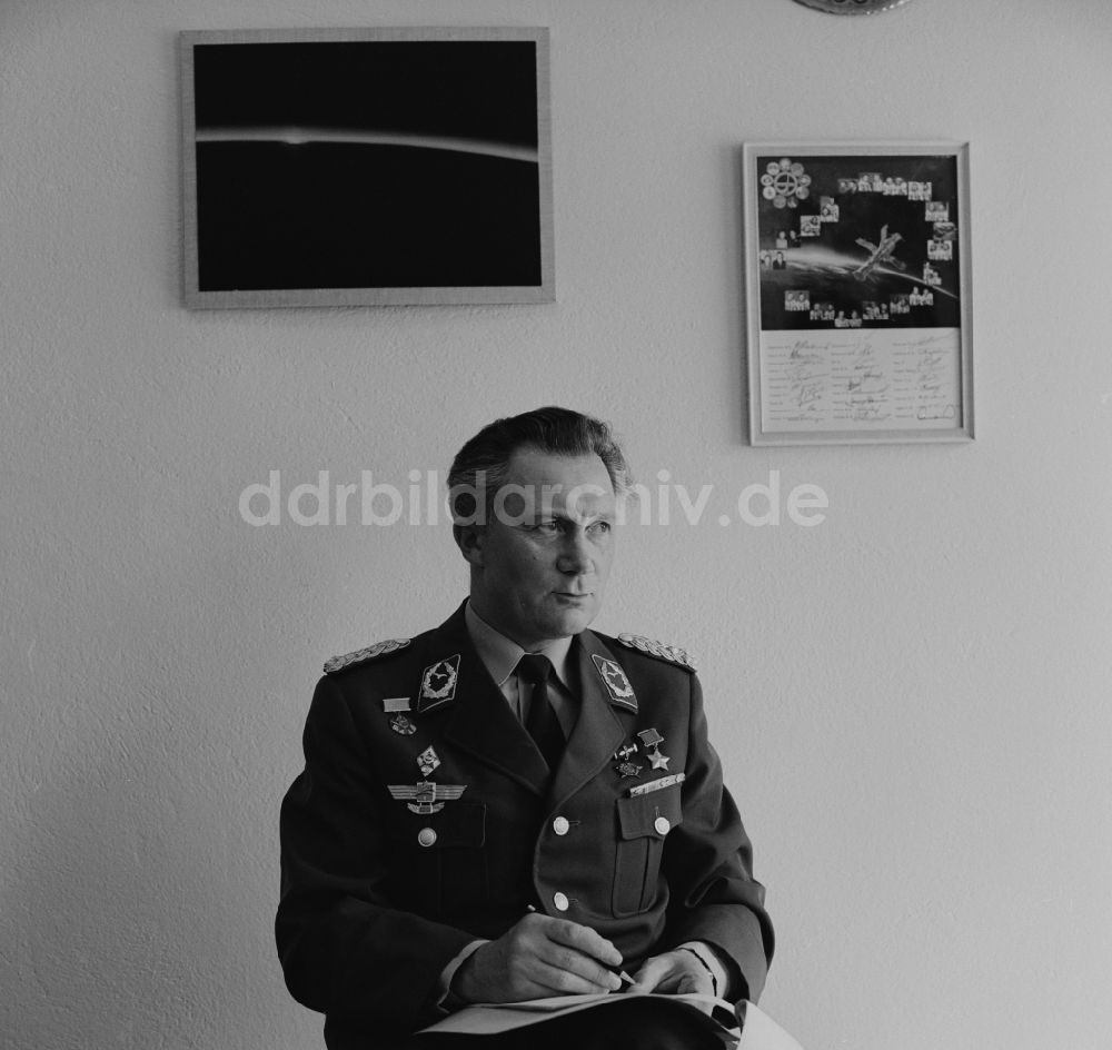 DDR-Fotoarchiv: Strausberg - Der erste Deutsche im Weltraum - Sigmund Werner Paul Jähn in Strausberg in Brandenburg