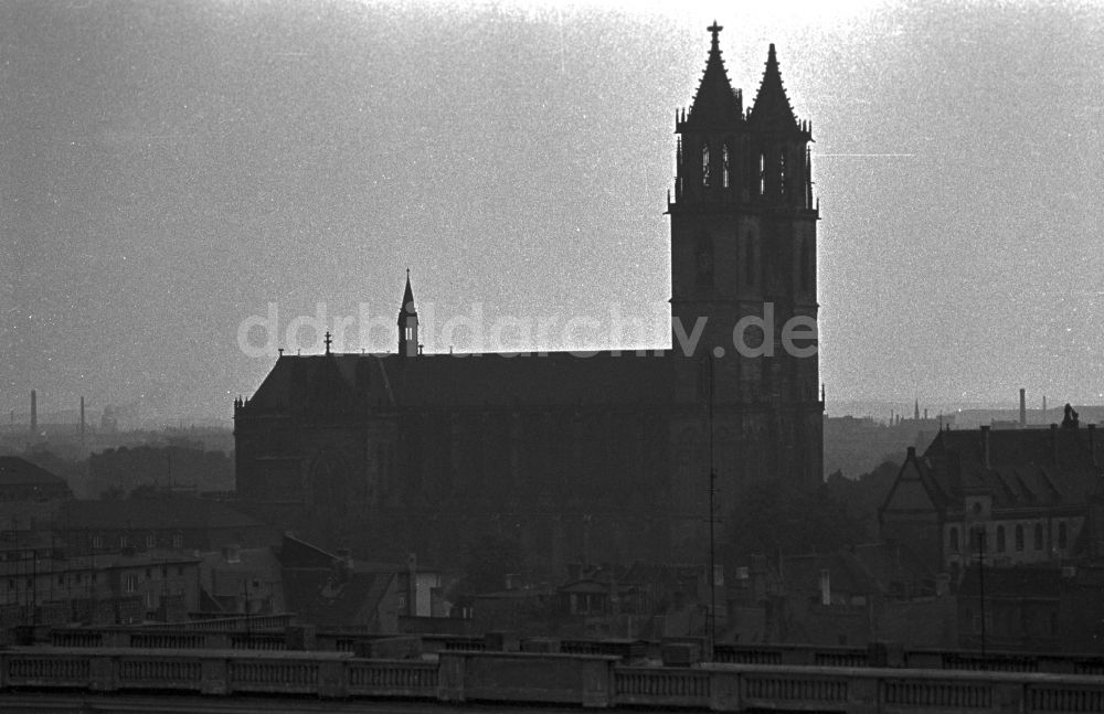 DDR-Fotoarchiv: Magdeburg - Der Magdeburger Dom in Sachsen - Anhalt
