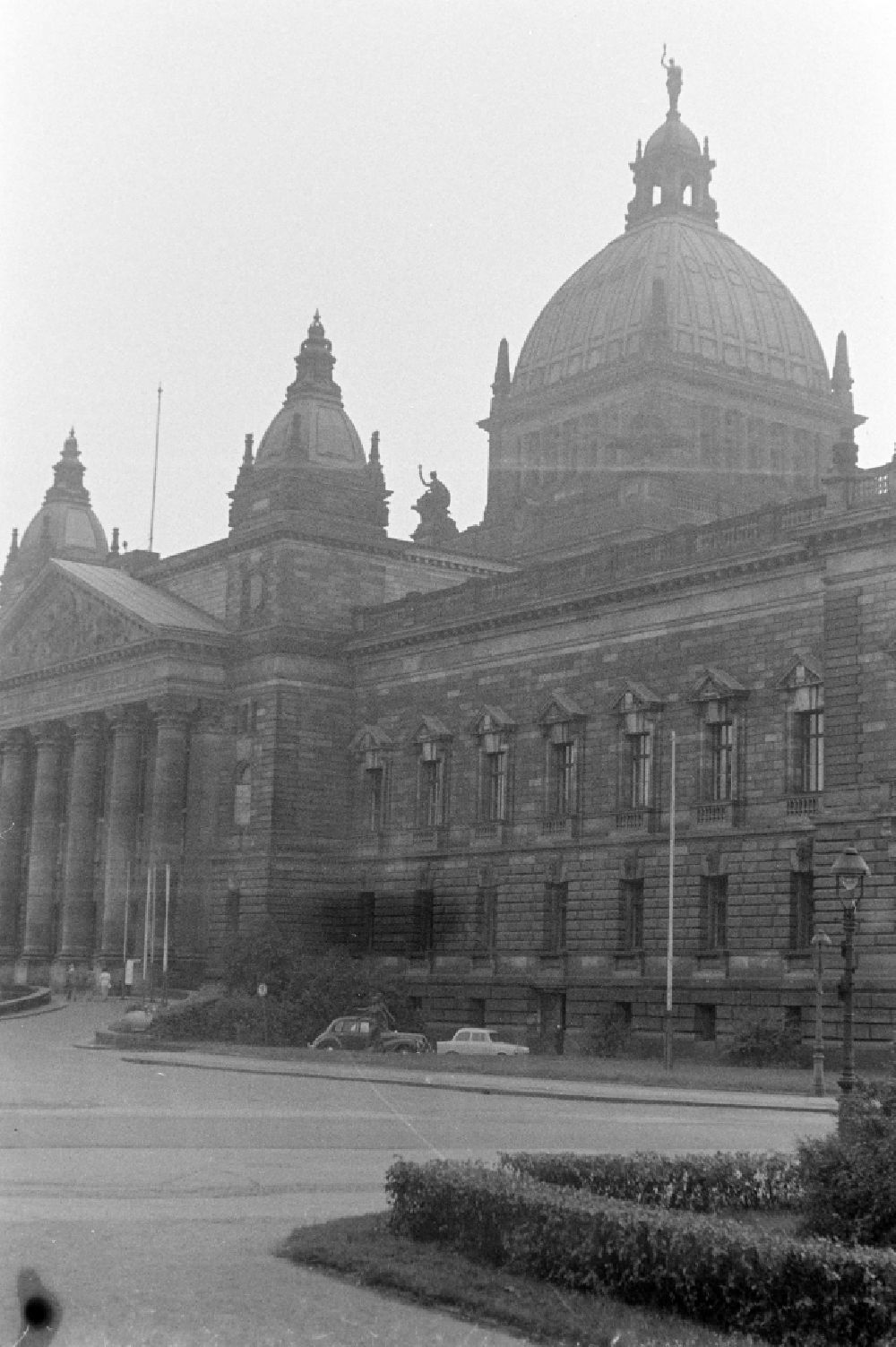 DDR-Fotoarchiv: Leipzig - Dimitroffmuseum im früheren Reichsgerichtsgebäude in Leipzig in der DDR