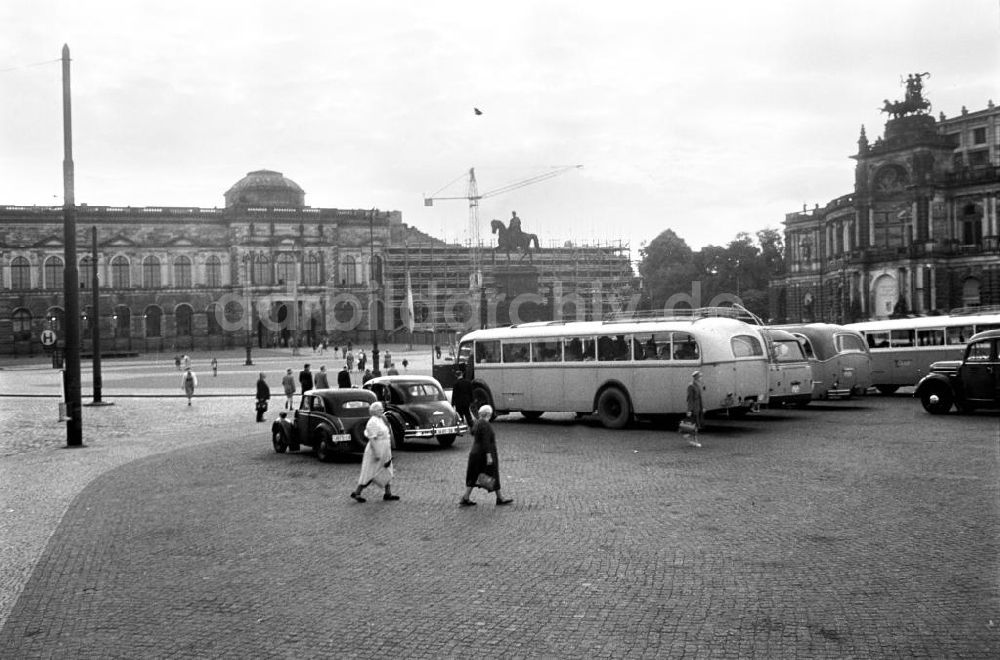 DDR-Fotoarchiv: Dresden - Dresden 1957, Semperoper und Zwinger