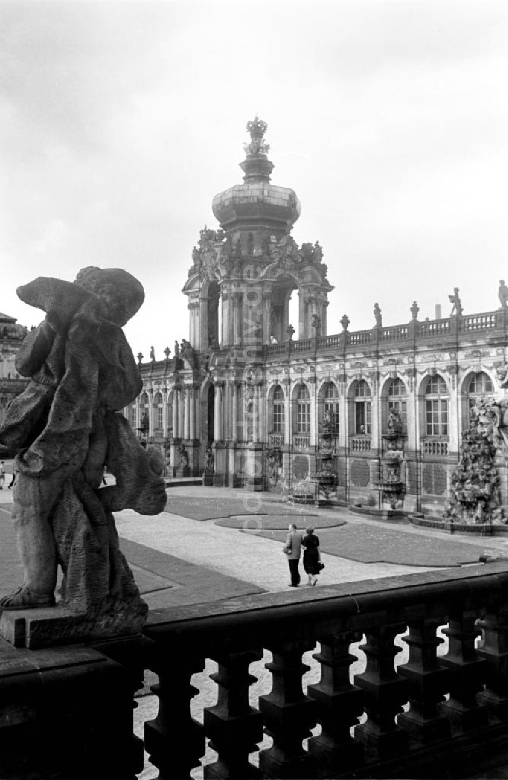 Dresden: Dresden 1957, Zwinger