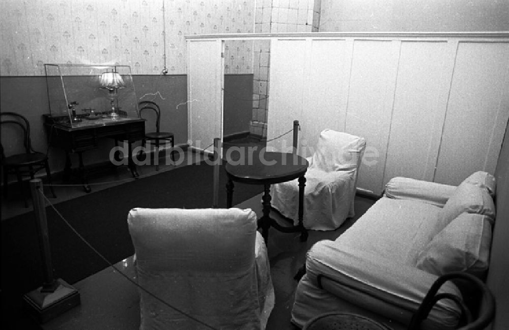 Leningrad: Ein Zimmer in Smolny, wo hat W. I. Lenin gewohnt.