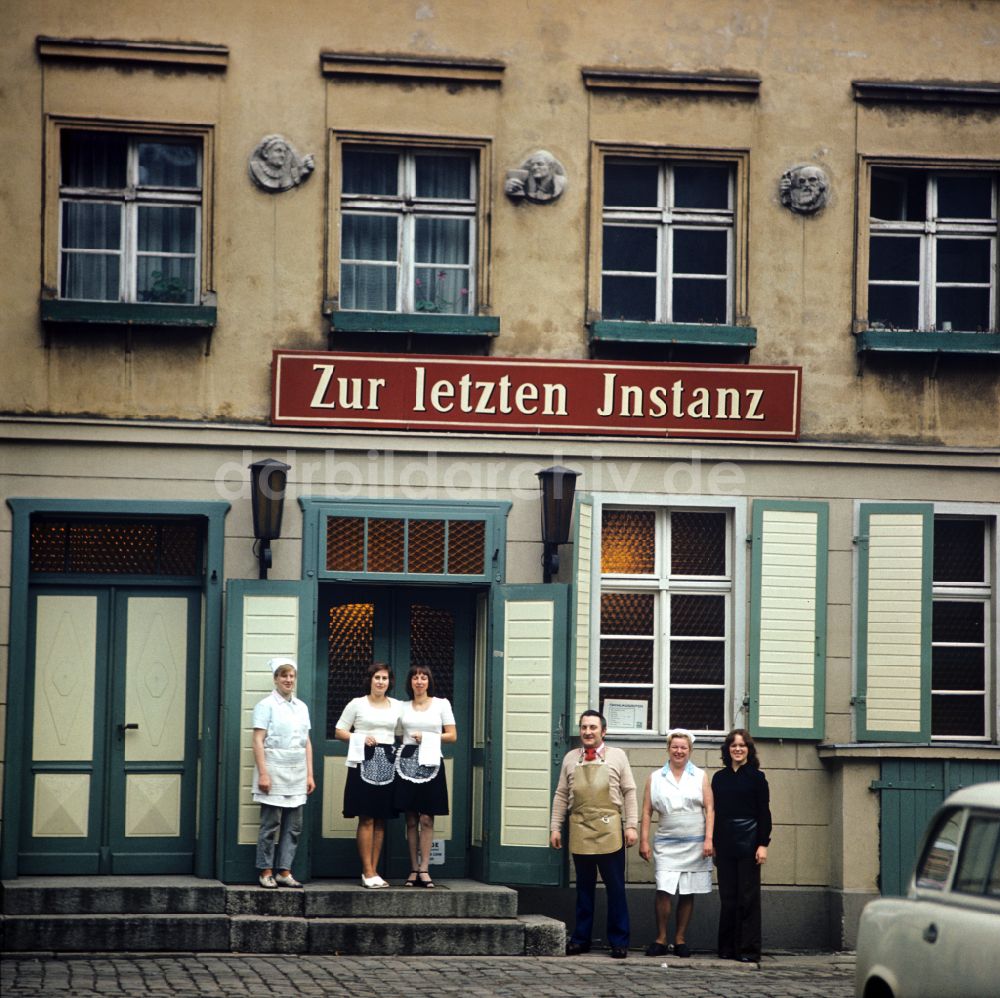Berlin: Eine der ältesten Gaststätte, Zur letzten Instanz, in der Waisenstraße in Berlin - Mitte