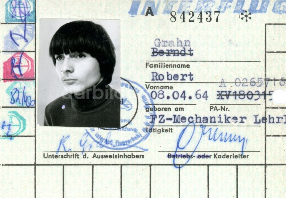 DDR-Fotoarchiv: Schönefeld - Einheitlicher Betriebsausweis der INTERFLUG - ausgestellt in Schönefeld in Brandenburg in der DDR