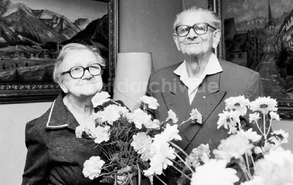 DDR-Fotoarchiv: Berlin - 22.01.1986 Eiserne Hochzeit von Familie Rosansky in Berlin-Hir