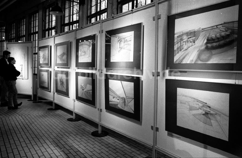 DDR-Fotoarchiv: Berlin - Entwurf zum Süd-Bahnhof im Verkehrsmuseum 29.10.92 Foto: ND/Lange Umschlagnummer: 1186