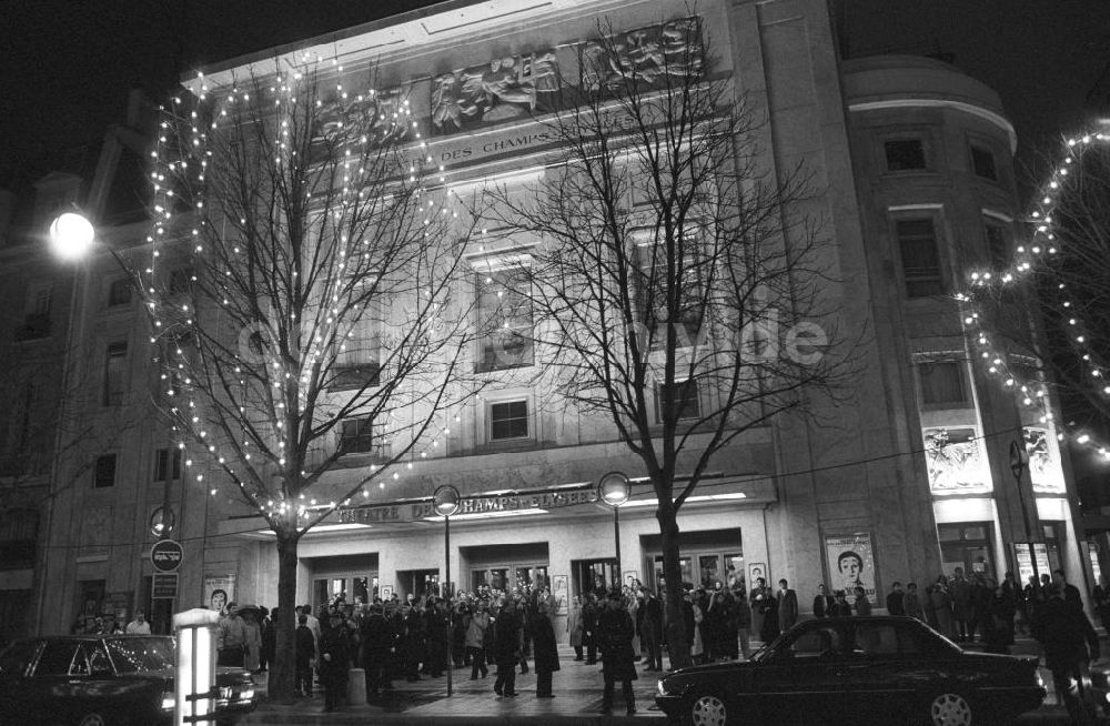 DDR-Fotoarchiv: Paris - Erich Honecker besucht eine Vorführung von Marcel Marceau
